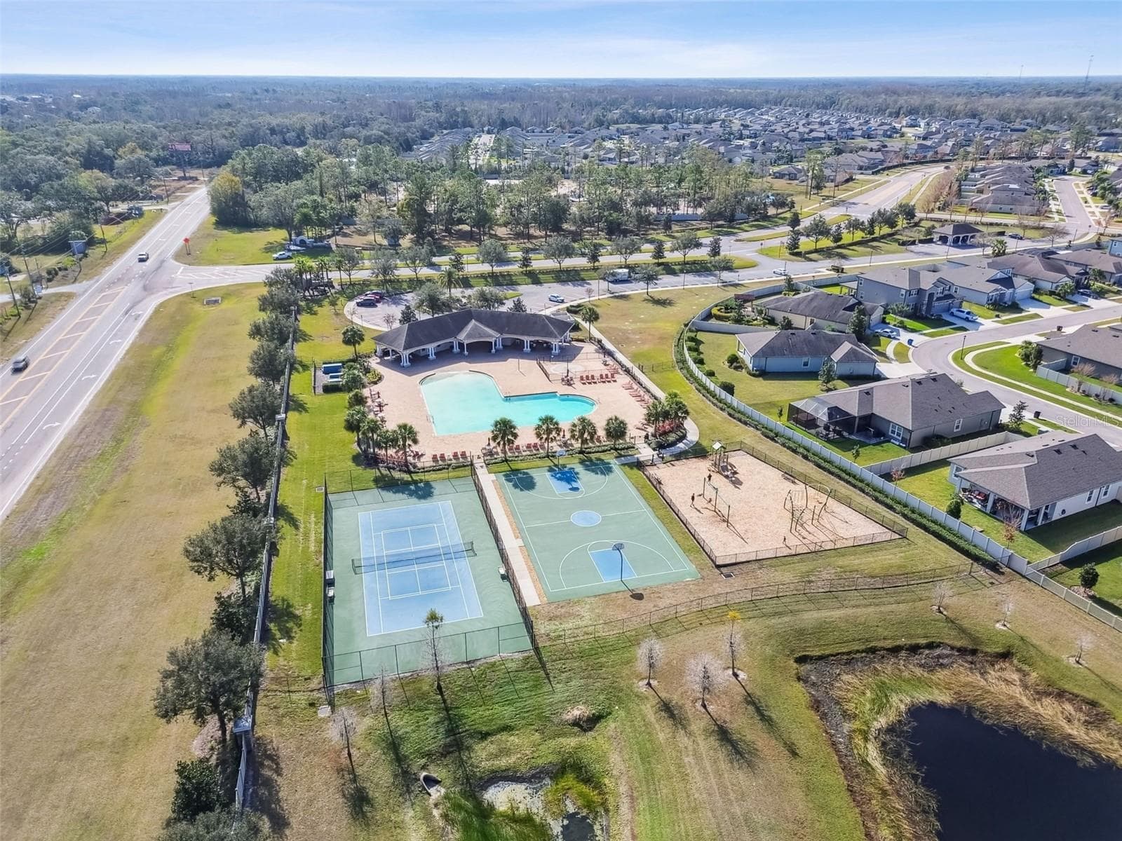 Single Family Residence at 17647 CORTES CREEK BLVD, SPRING HILL, photo 91 of 100