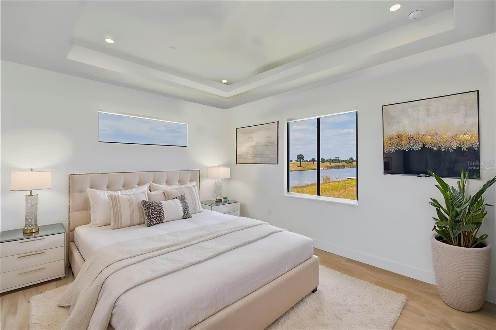 Virtually Staged 1st Floor Primary Suite with Tray Ceiling. - 7 SUNFLOWER DR, PLACIDA