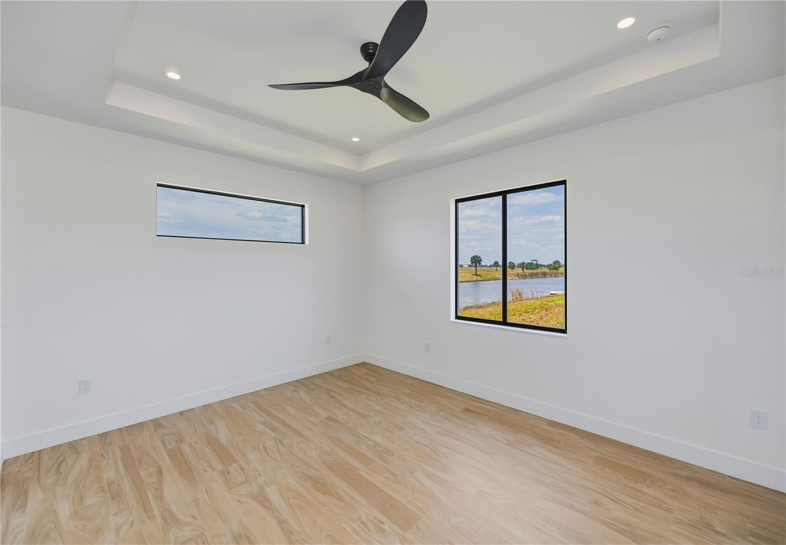 Primary Bedroom Suite (1st Floor) - 7 SUNFLOWER DR, PLACIDA