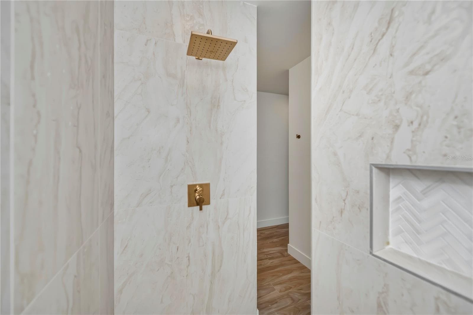 Primary Bathroom Suite Glass Door Walk In Shower - 7 SUNFLOWER DR, PLACIDA