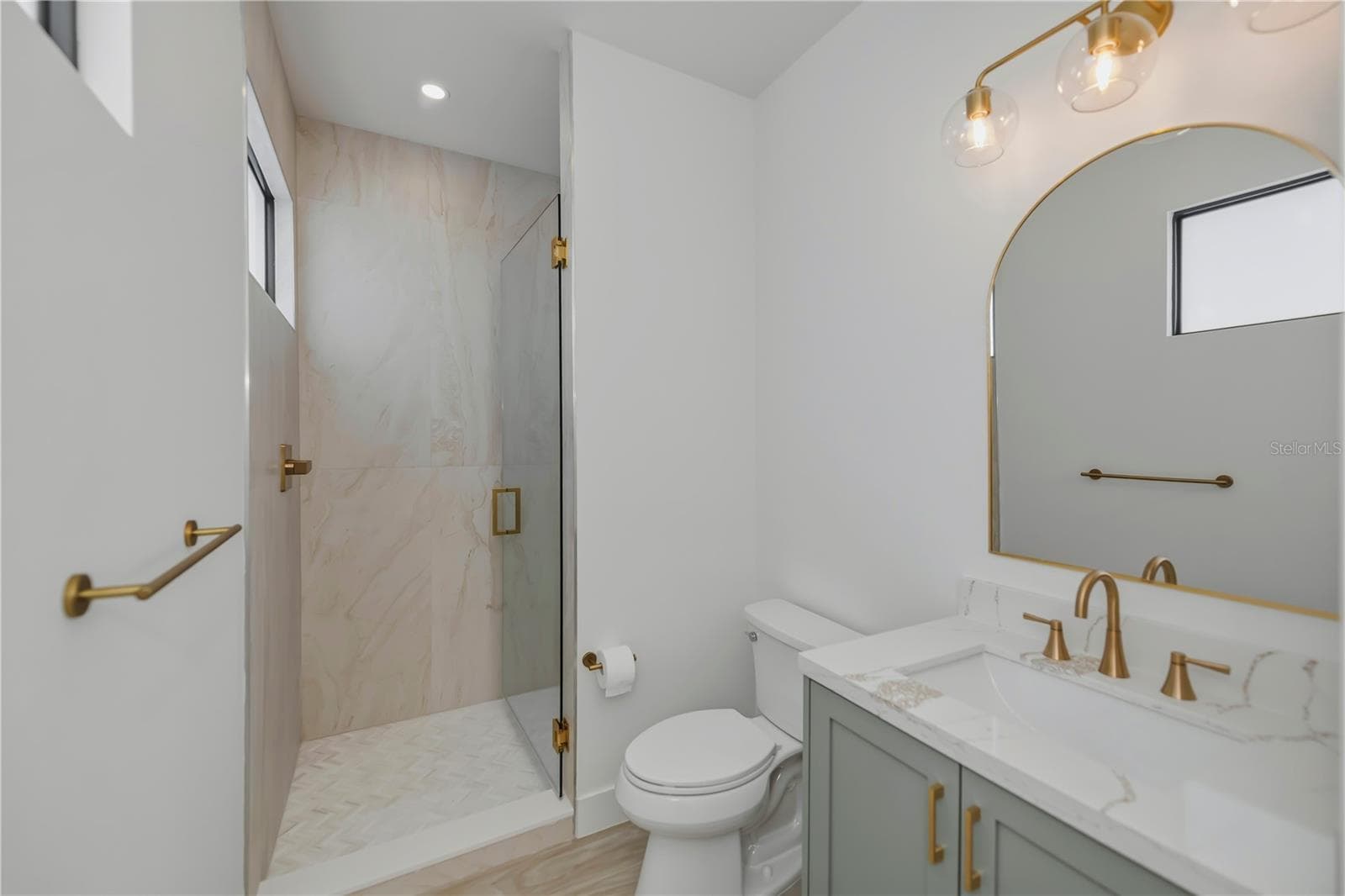 Guest Bathroom 3 With walk in Shower (2nd Floor) - 7 SUNFLOWER DR, PLACIDA