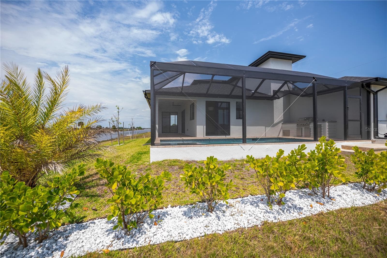 Wraparound Lanai with Pool and Spa. - 7 SUNFLOWER DR, PLACIDA
