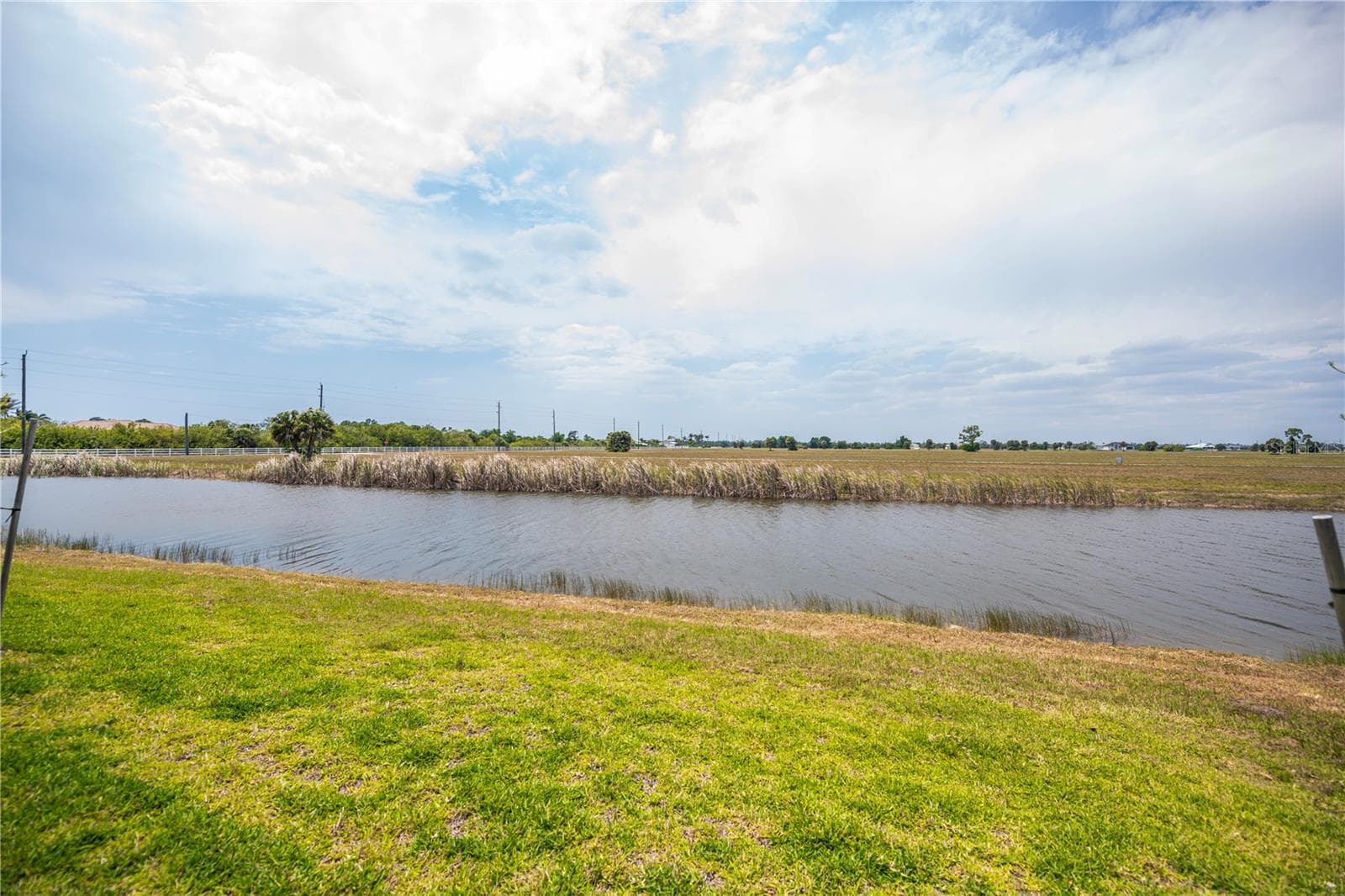 Serene Waterfront Setting. - 7 SUNFLOWER DR, PLACIDA