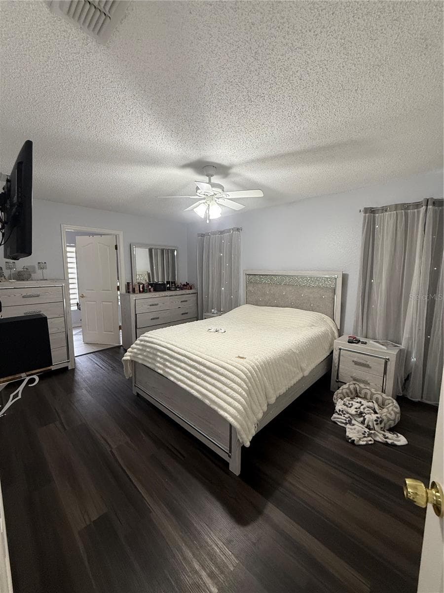 Single Family Residence at 11435 PICKFORD ST, SPRING HILL, photo 10 of 18