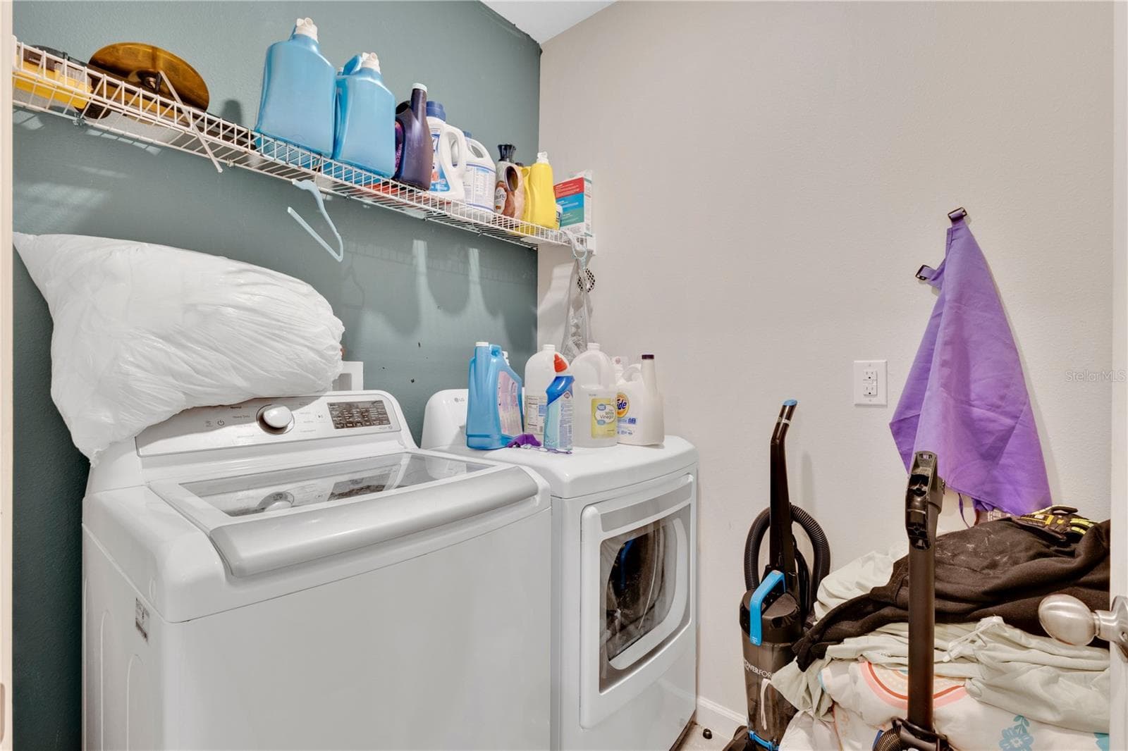 Laundry Closet - 941 CENTURY AVE SE, PALM BAY