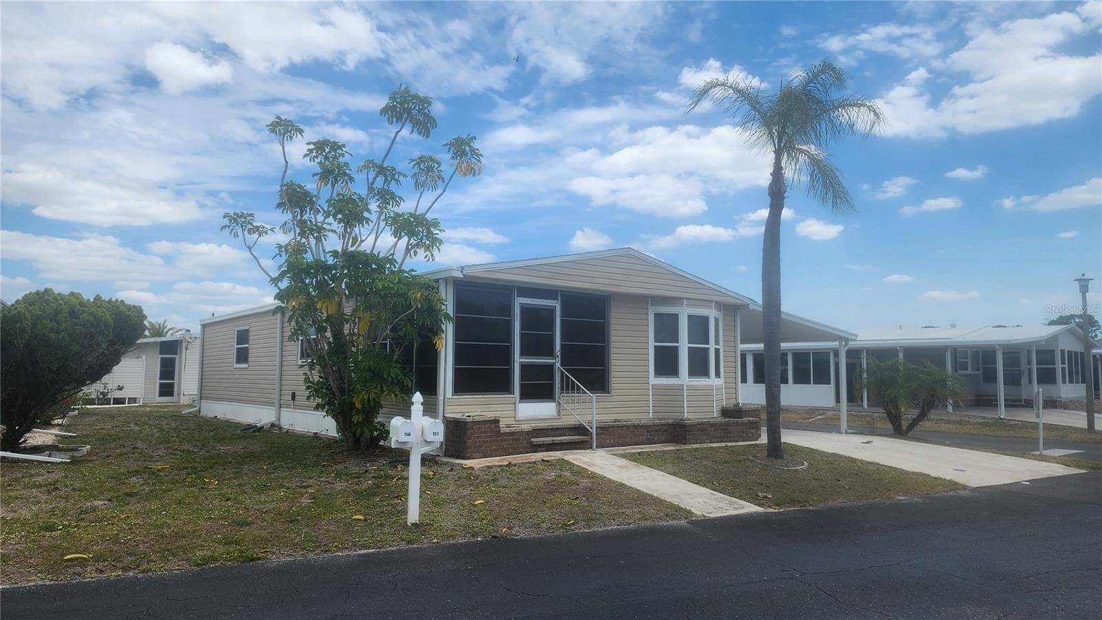 Manufactured Home at 157 N FIJI CIR, ENGLEWOOD, photo 22 of 56