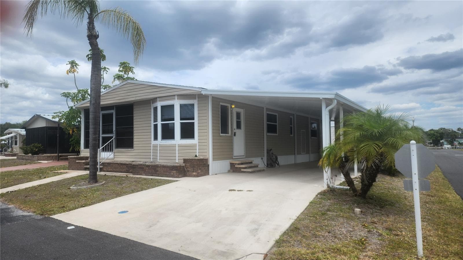 Manufactured Home at 157 N FIJI CIR, ENGLEWOOD, photo 47 of 56