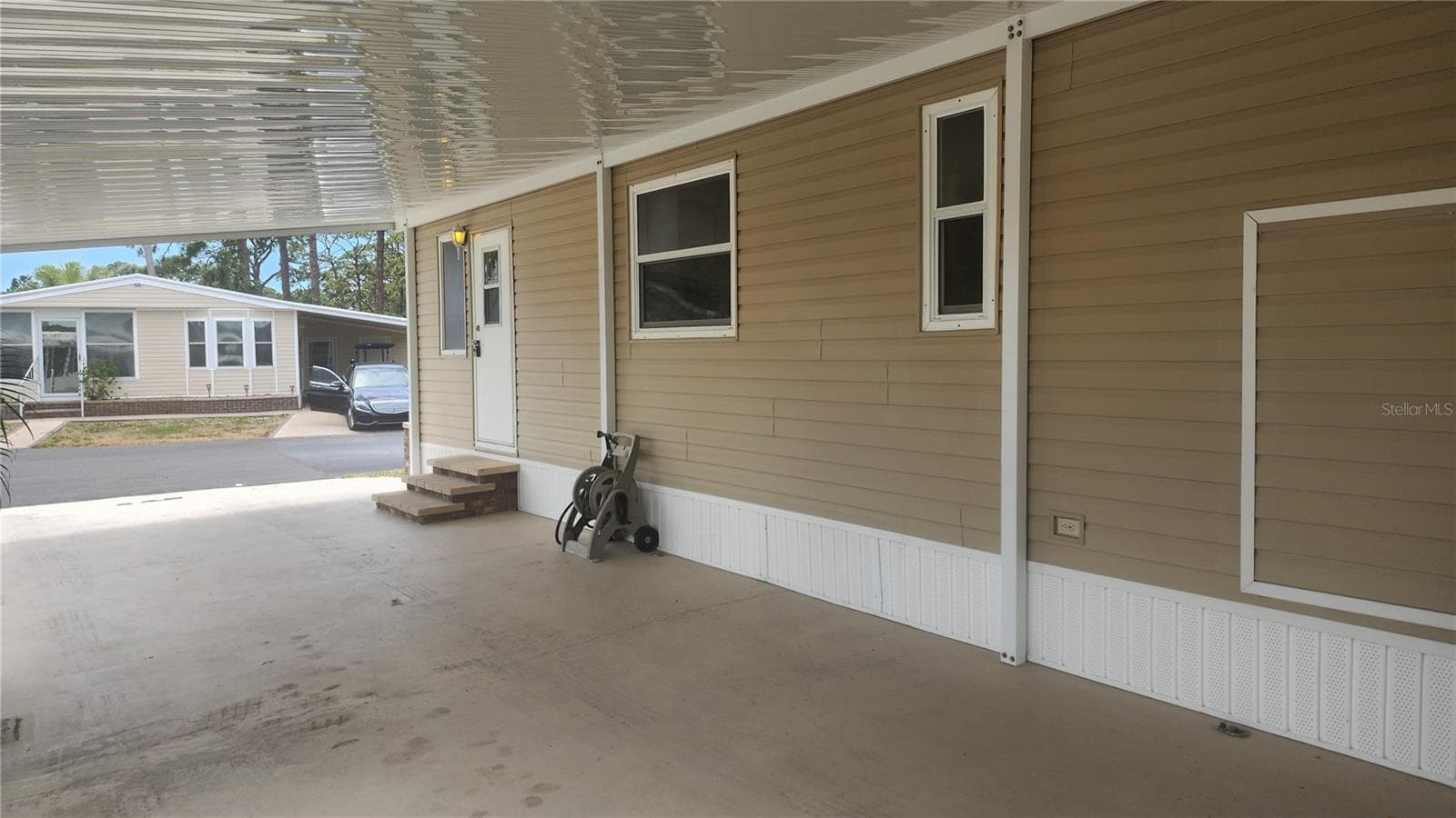 Manufactured Home at 157 N FIJI CIR, ENGLEWOOD, photo 49 of 56