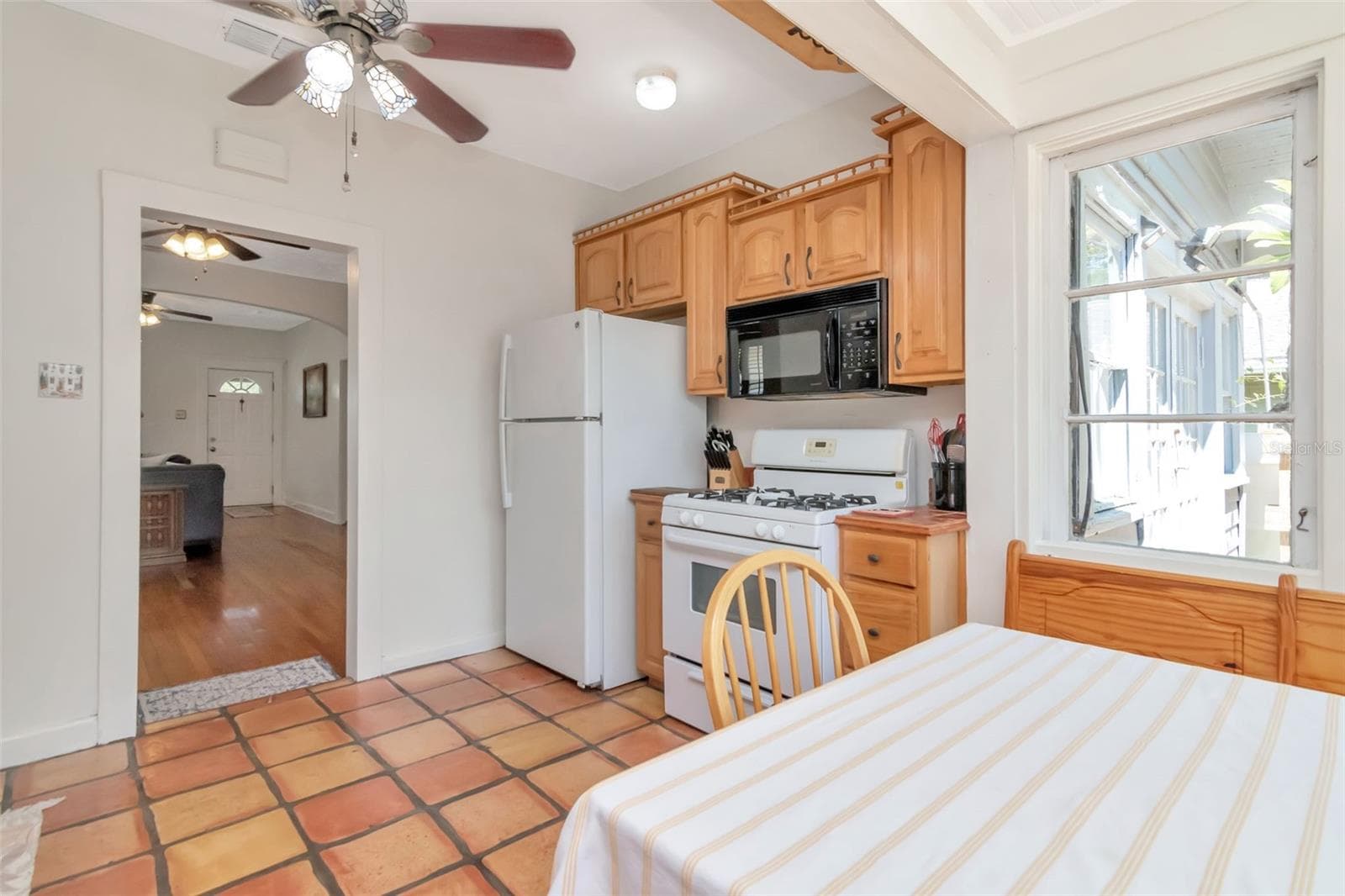 Single Family Residence at 220 W FERN ST, TAMPA, photo 16 of 41