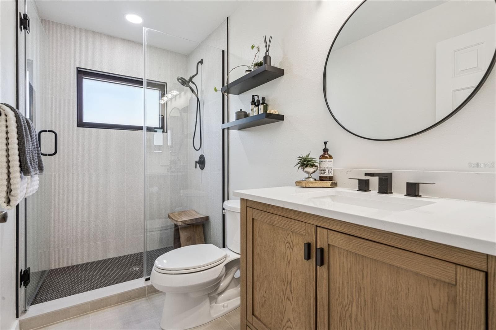 2nd Bath - 20701 COUNTY ROAD 44A, EUSTIS