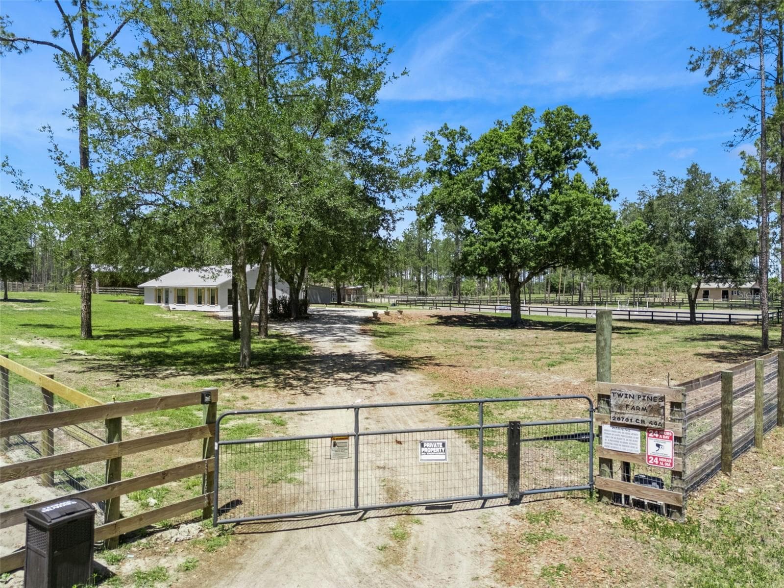 Gated Entrance - 20701 COUNTY ROAD 44A, EUSTIS