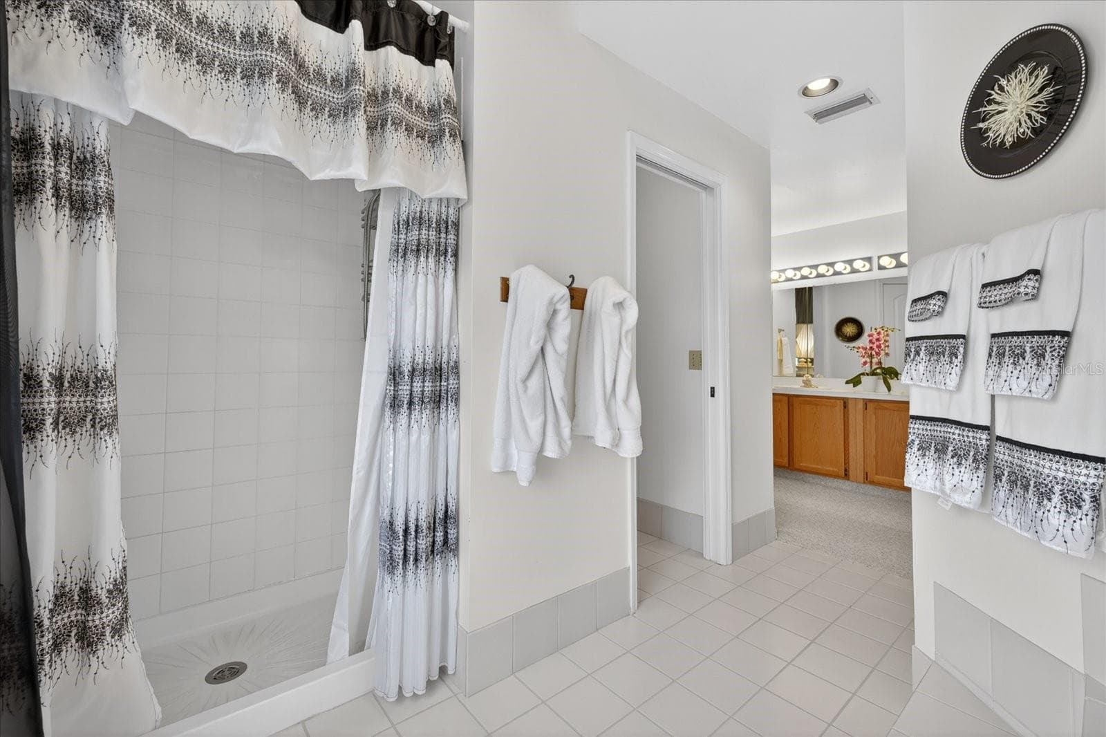 Primary ensuite shower - 4340 SEAGULL DR, NEW PORT RICHEY
