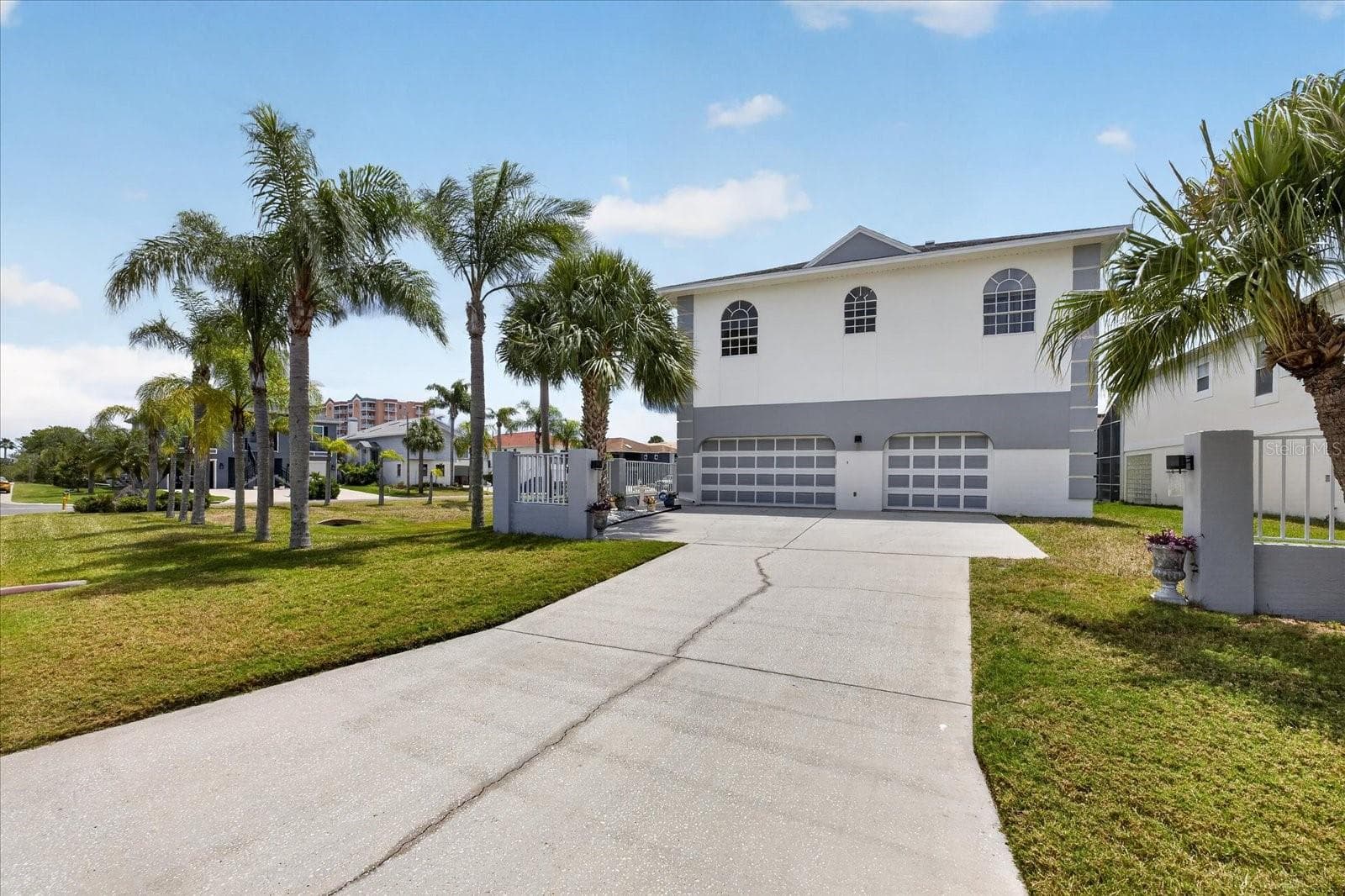 Front driveway to home - 4340 SEAGULL DR, NEW PORT RICHEY