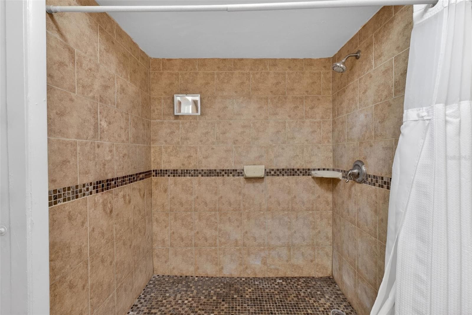Primary Bathroom - 517 SAN SEBASTIAN PRADO, ALTAMONTE SPRINGS