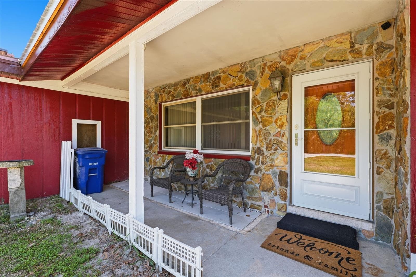 Front Covered Porch - 764 NE 13TH ST, CRYSTAL RIVER