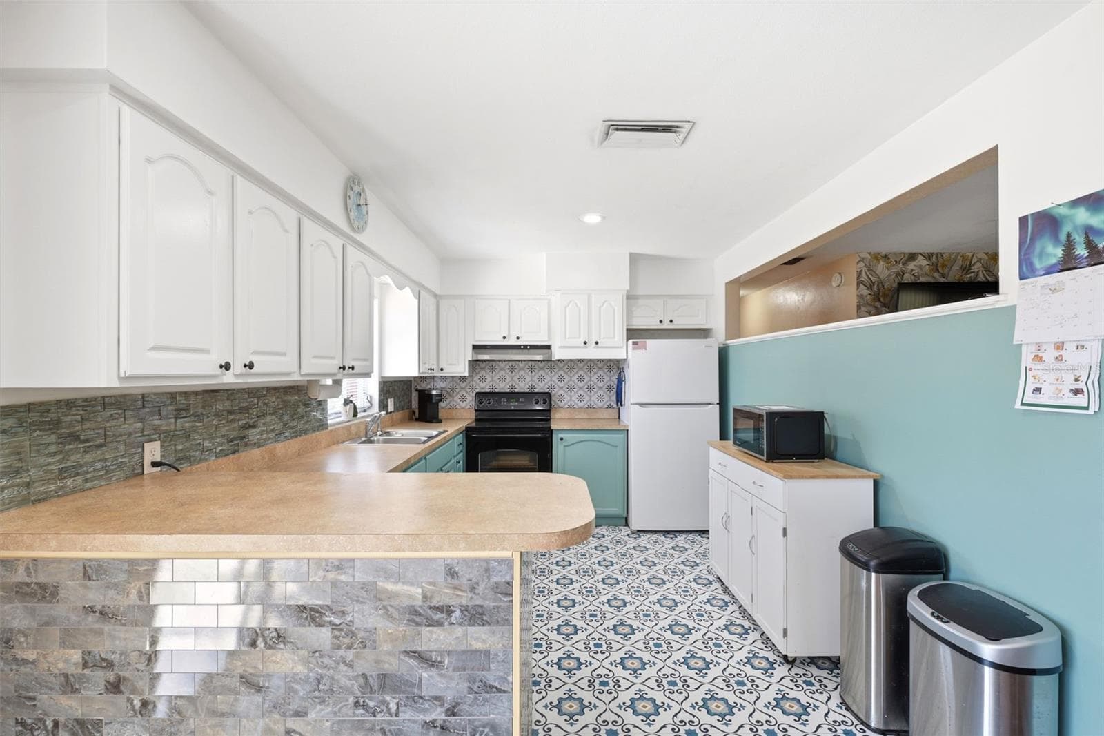 Kitchen - 764 NE 13TH ST, CRYSTAL RIVER