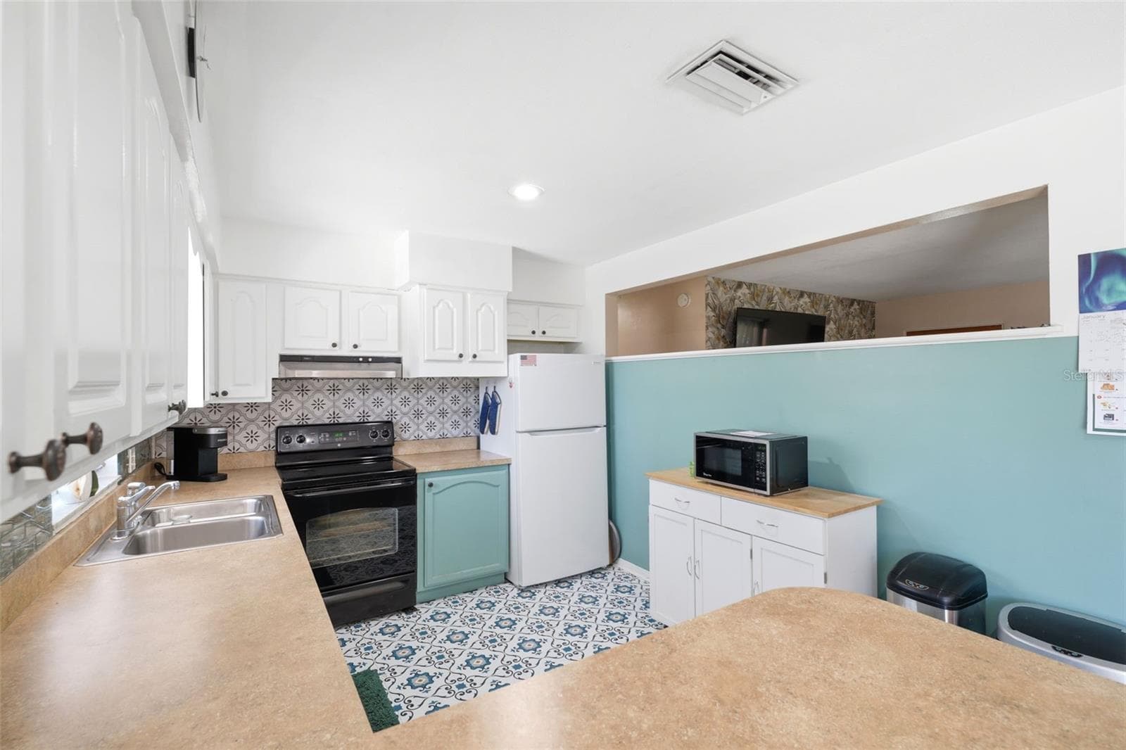 Kitchen - 764 NE 13TH ST, CRYSTAL RIVER