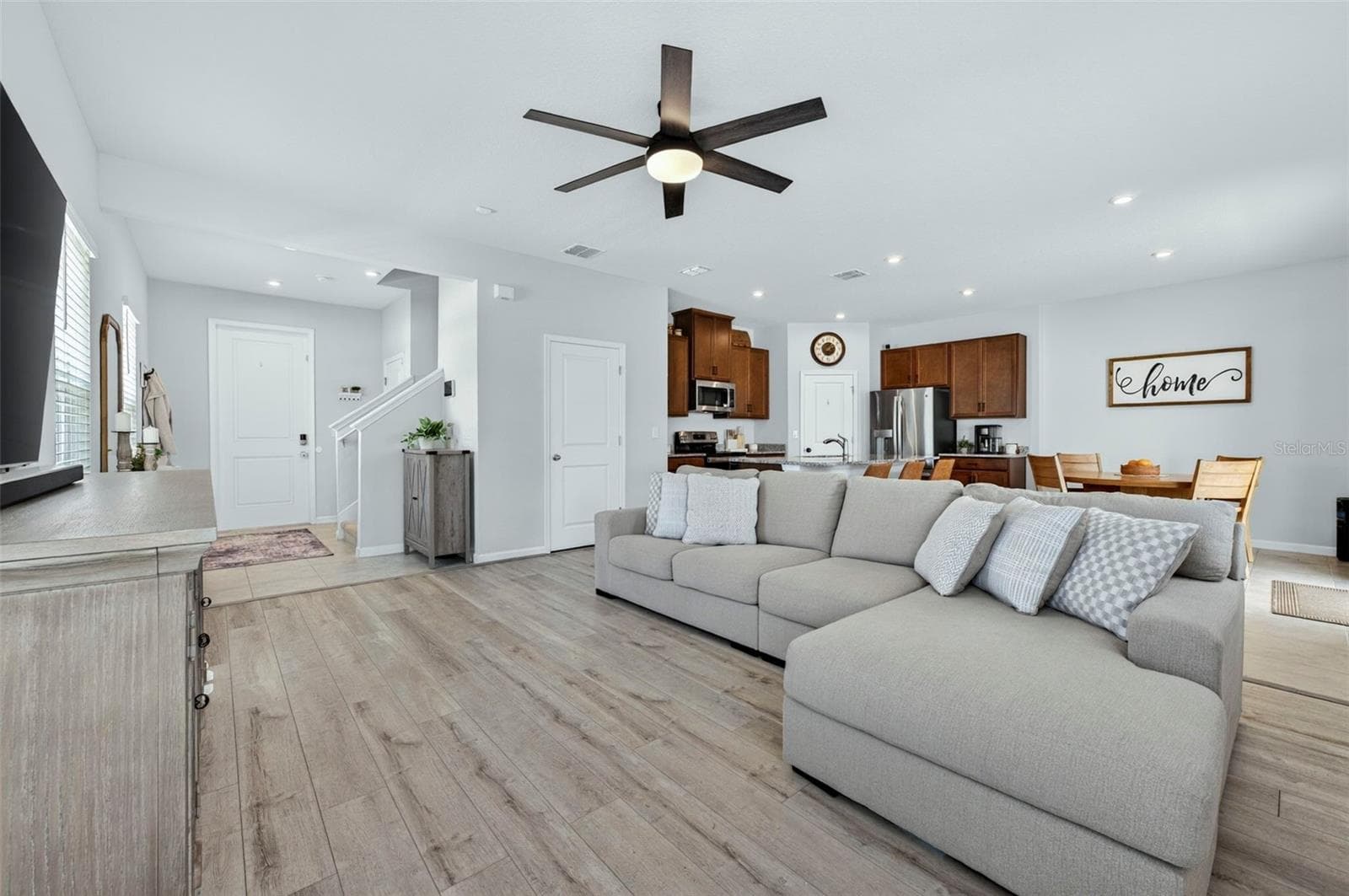 Single Family Residence at 381 CRESTWIND DR, DAYTONA BEACH, photo 5 of 55