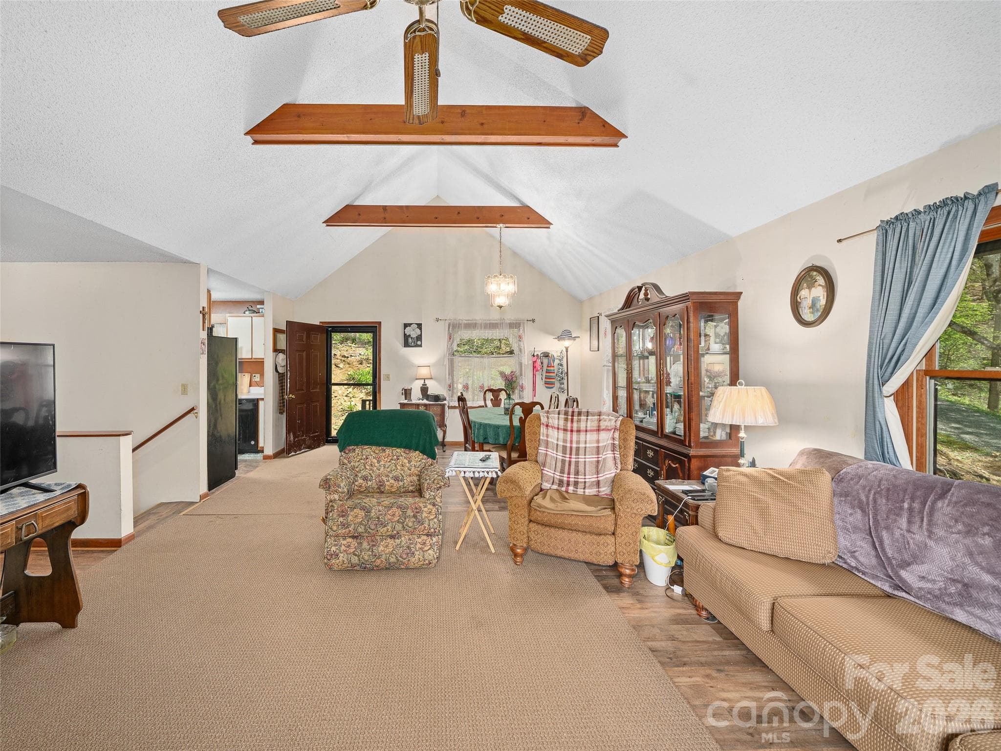 Single Family Residence at 129 Kantagree Drive, Bakersville, photo 5 of 31