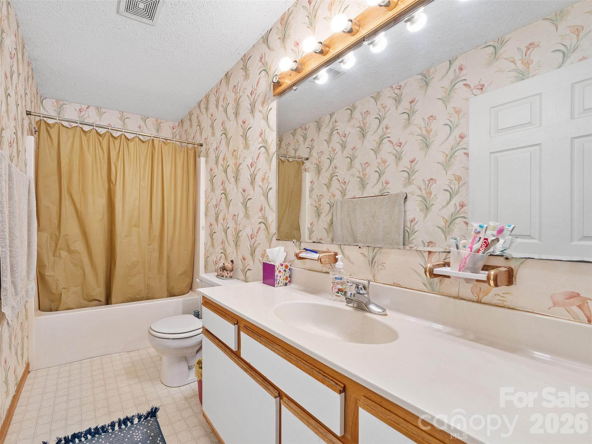 Single Family Residence at 129 Kantagree Drive, Bakersville, photo 12 of 31