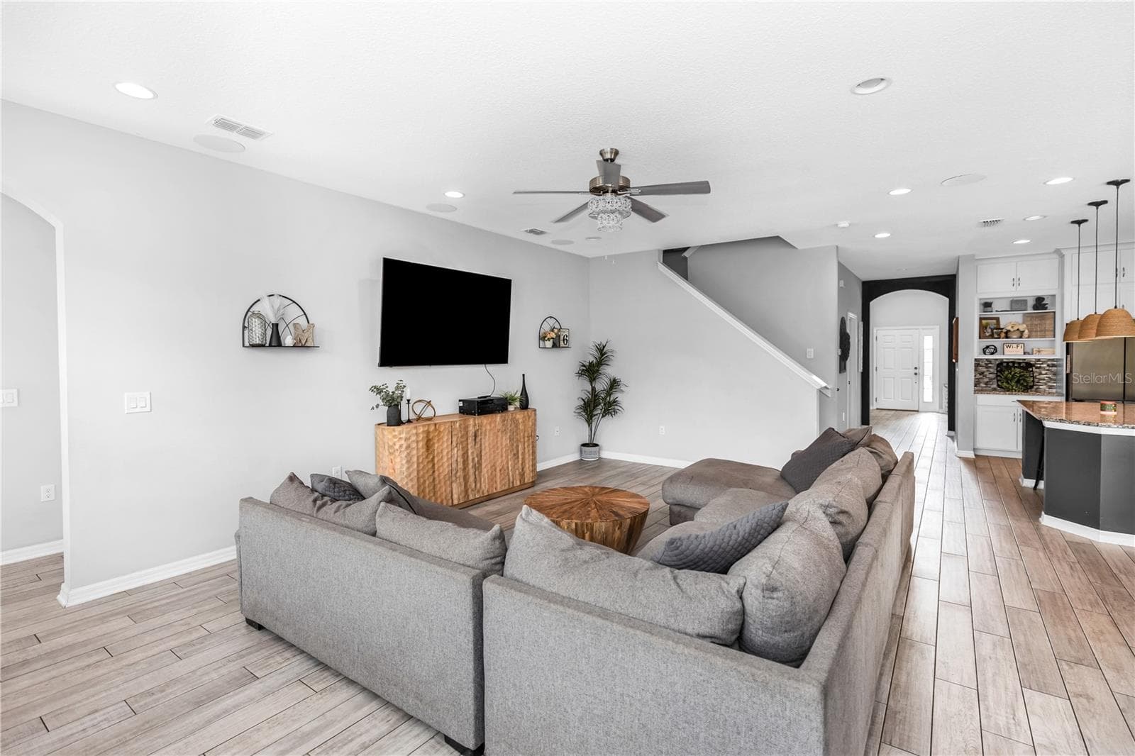 Single Family Residence at 239 LUGANO WAY, DEBARY, photo 16 of 52