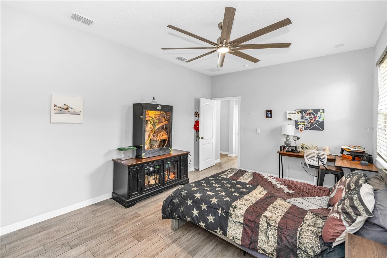 Single Family Residence at 239 LUGANO WAY, DEBARY, photo 28 of 52