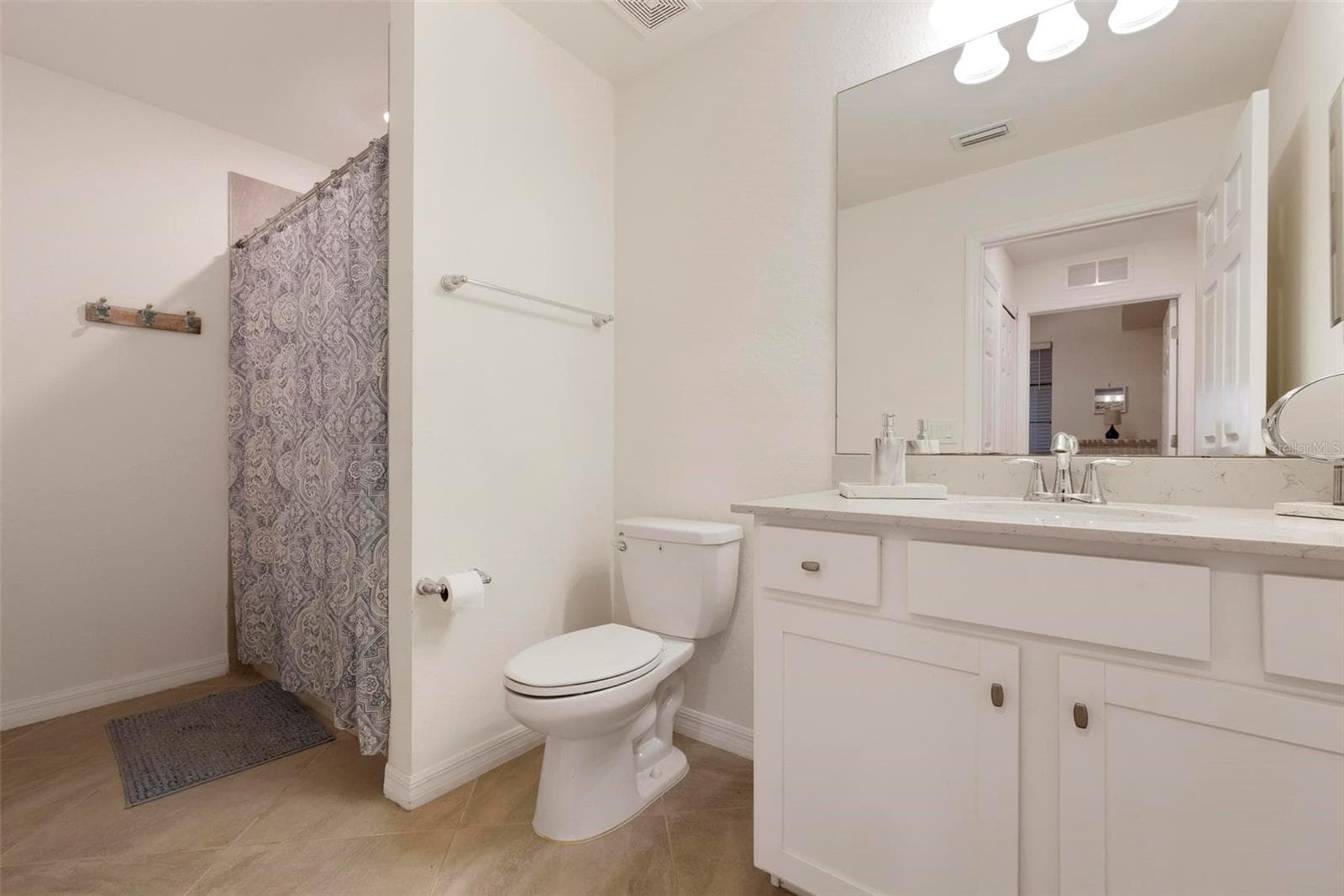 Condominium at 17704 GAWTHROP DR #205, BRADENTON, photo 17 of 50