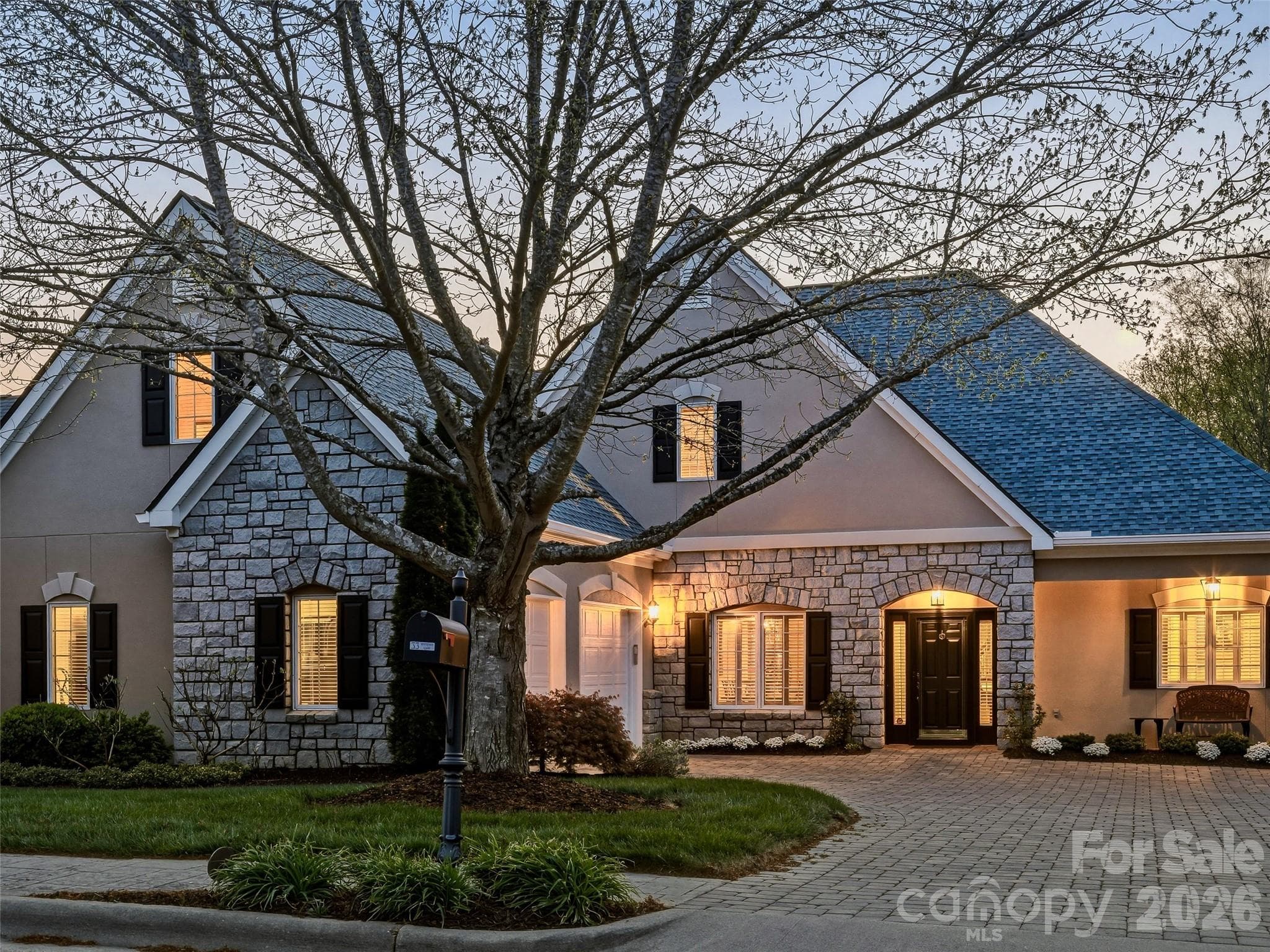 33 Tiverton Lane