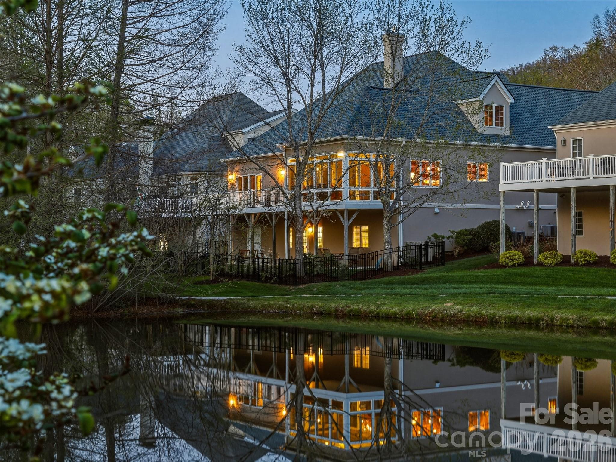 Single Family Residence at 33 Tiverton Lane, Asheville, photo 45 of 47