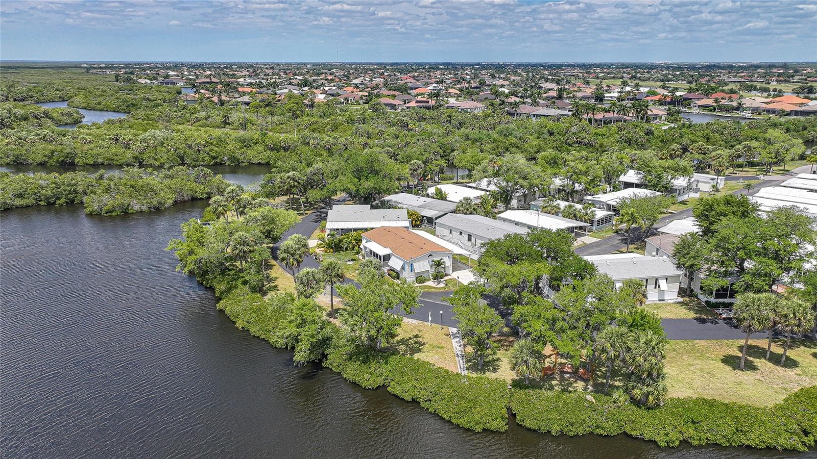 Manufactured Home at 10303 BURNT STORE RD #143, PUNTA GORDA, photo 33 of 42