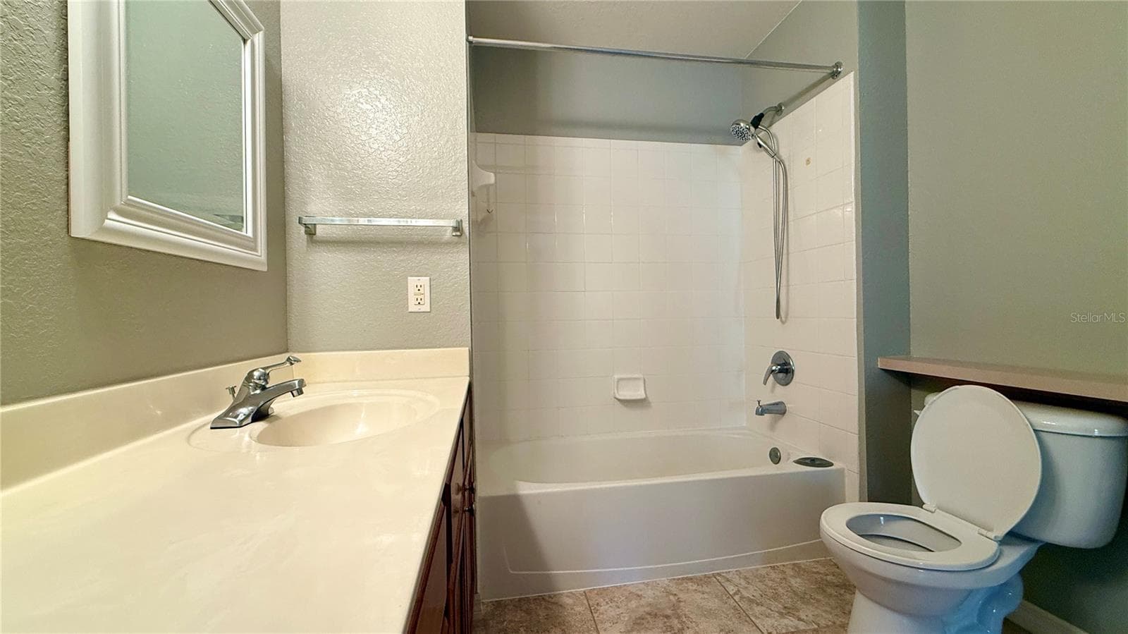 Condominium at 4005 SAN SEBASTIAN DR #107, KISSIMMEE, photo 32 of 46