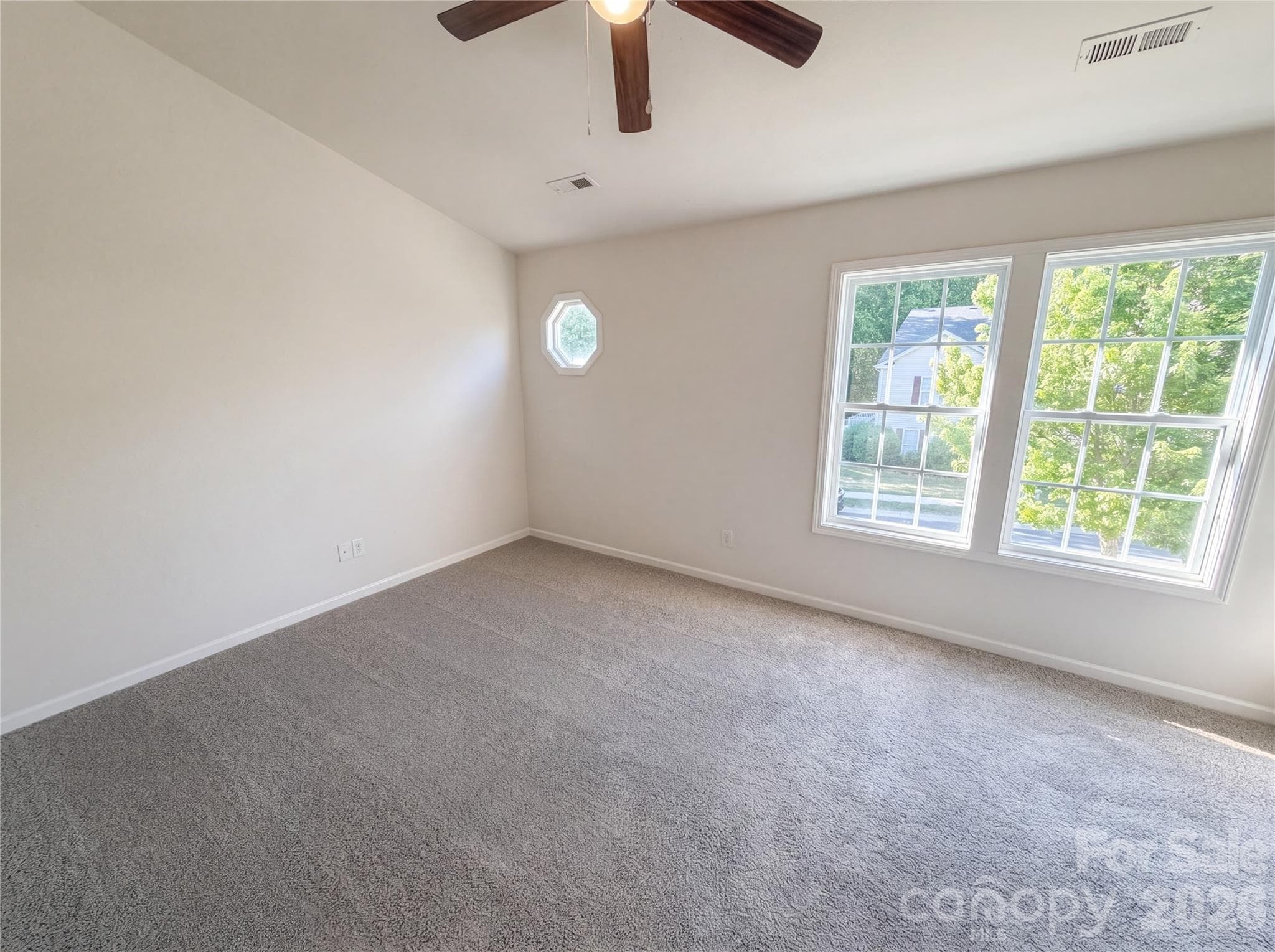Condominium at 9510 Littleleaf Drive, Charlotte, photo 11 of 18