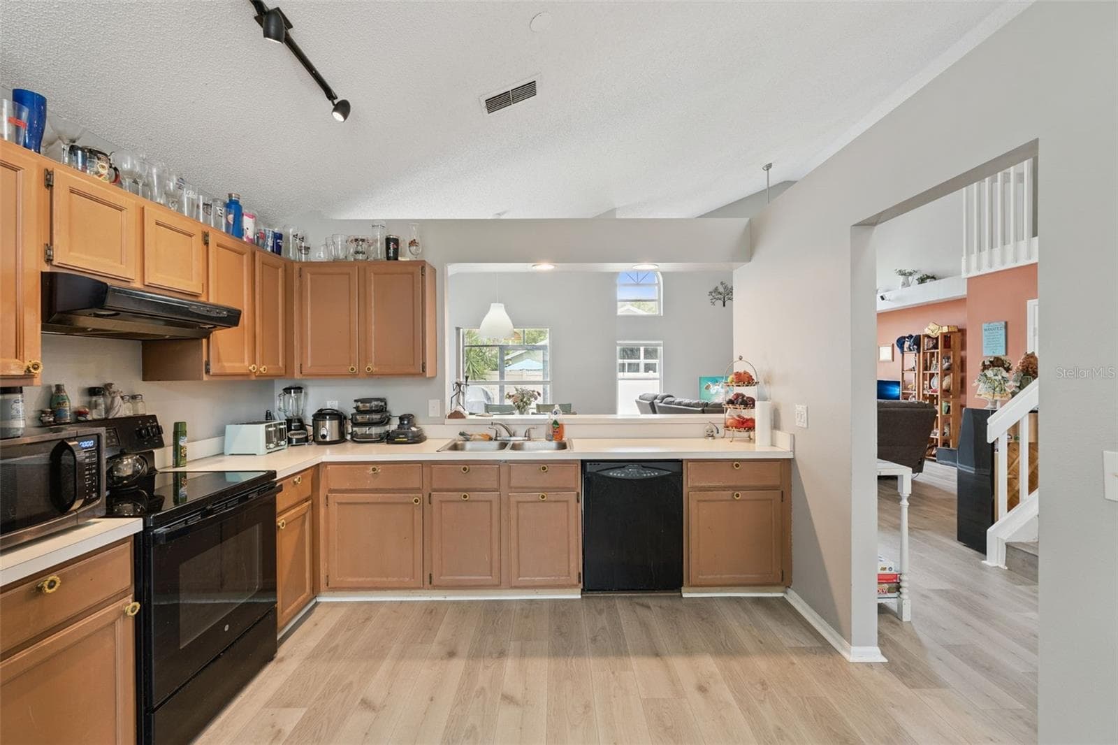 Single Family Residence at 4485 WEEPING WILLOW CIR, CASSELBERRY, photo 6 of 24