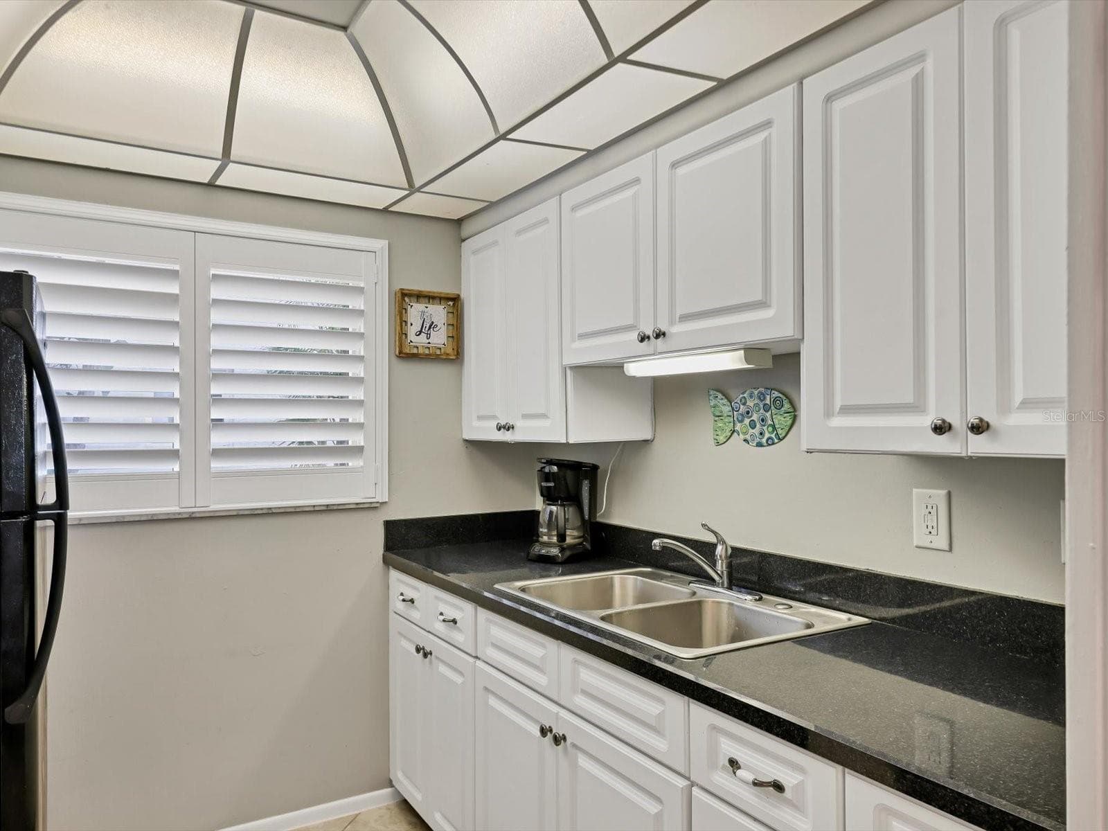Kitchen - 708 TAMIAMI TRL S #105, VENICE