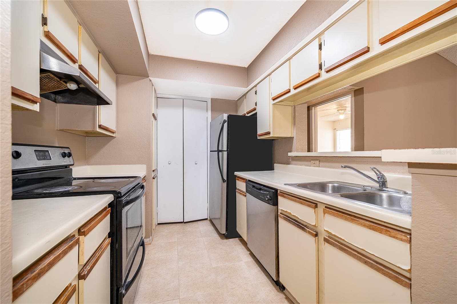 Condominium at 4367 THORNBRIAR LN #206, ORLANDO, photo 11 of 22
