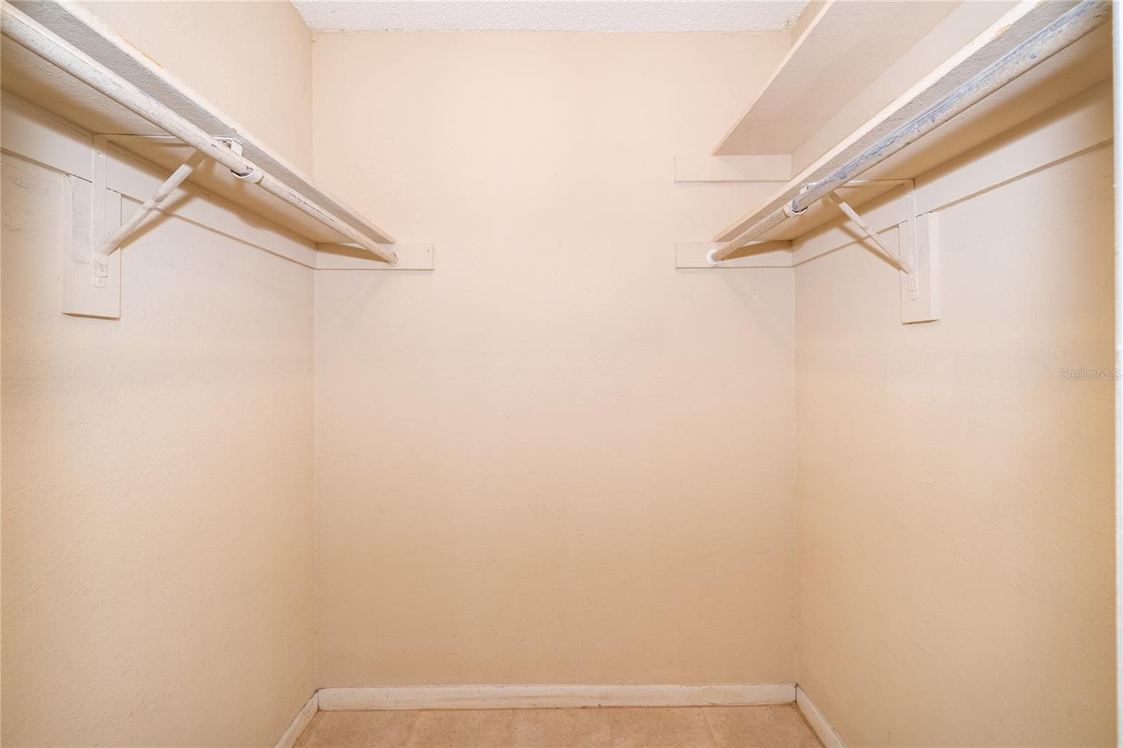 Condominium at 4367 THORNBRIAR LN #206, ORLANDO, photo 16 of 22