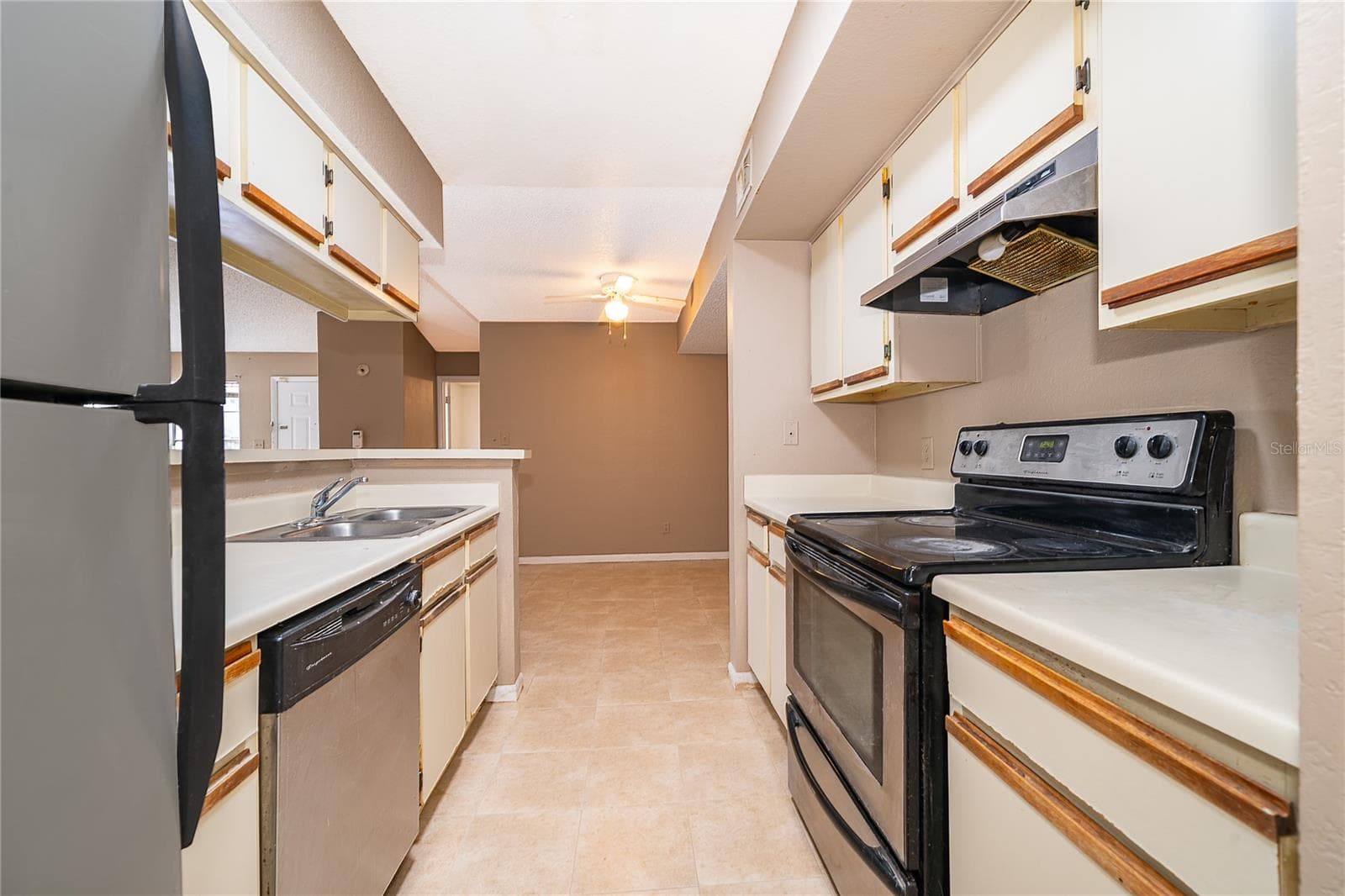Condominium at 4367 THORNBRIAR LN #206, ORLANDO, photo 17 of 22