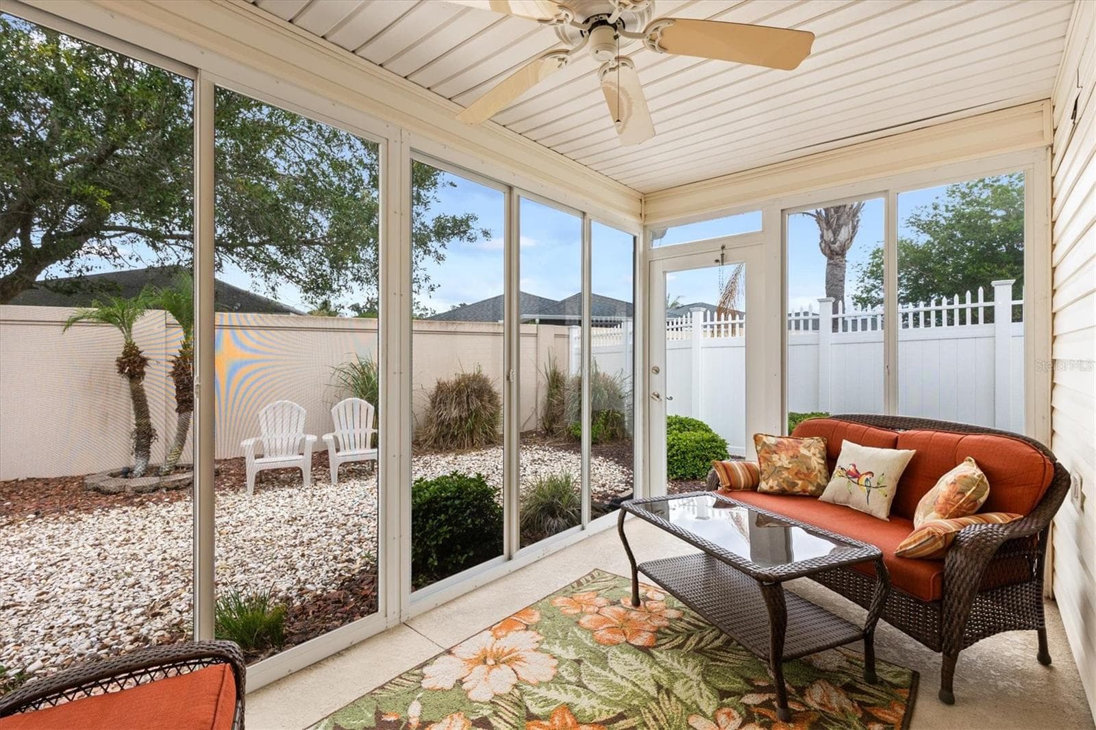 ENCLOSED LANAI - TOTAL PRIVACY - 979 SMYRNA ST, THE VILLAGES