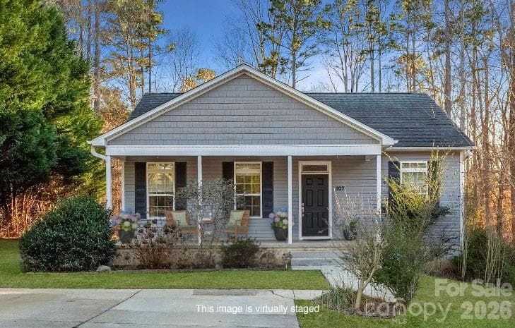 Single Family Residence at 107 Barndale Drive, Troutman, photo 2 of 36