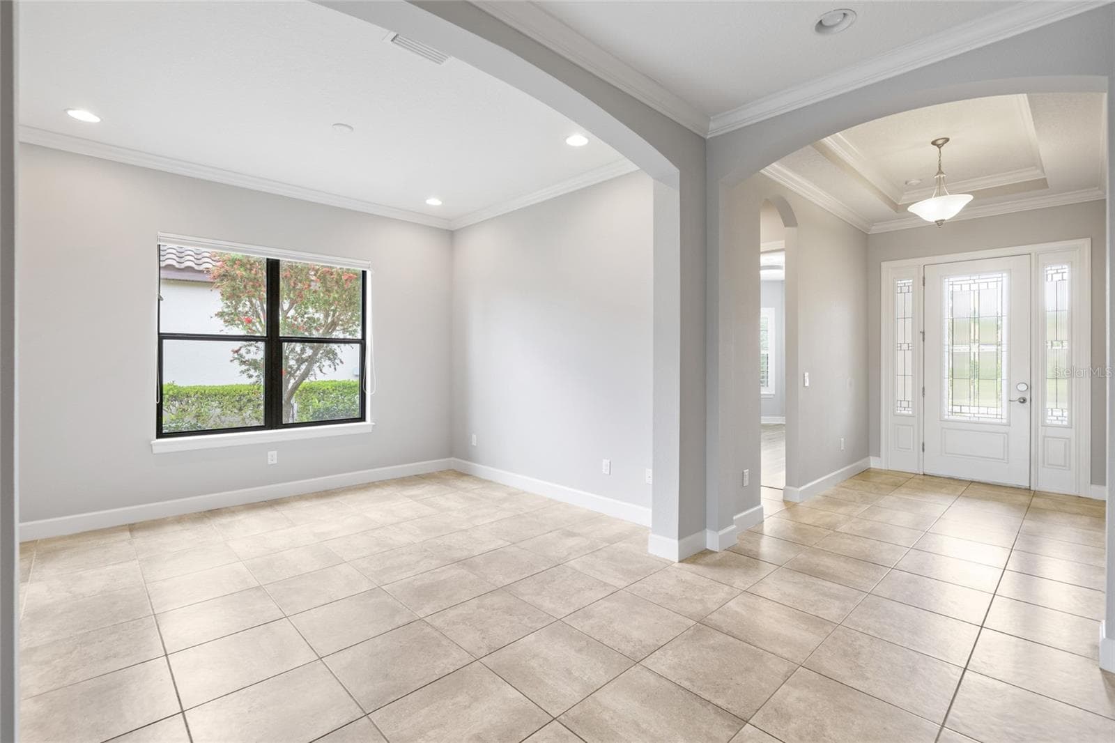 Single Family Residence at 10111 CRAFTSMAN PARK WAY, PALMETTO, photo 5 of 39