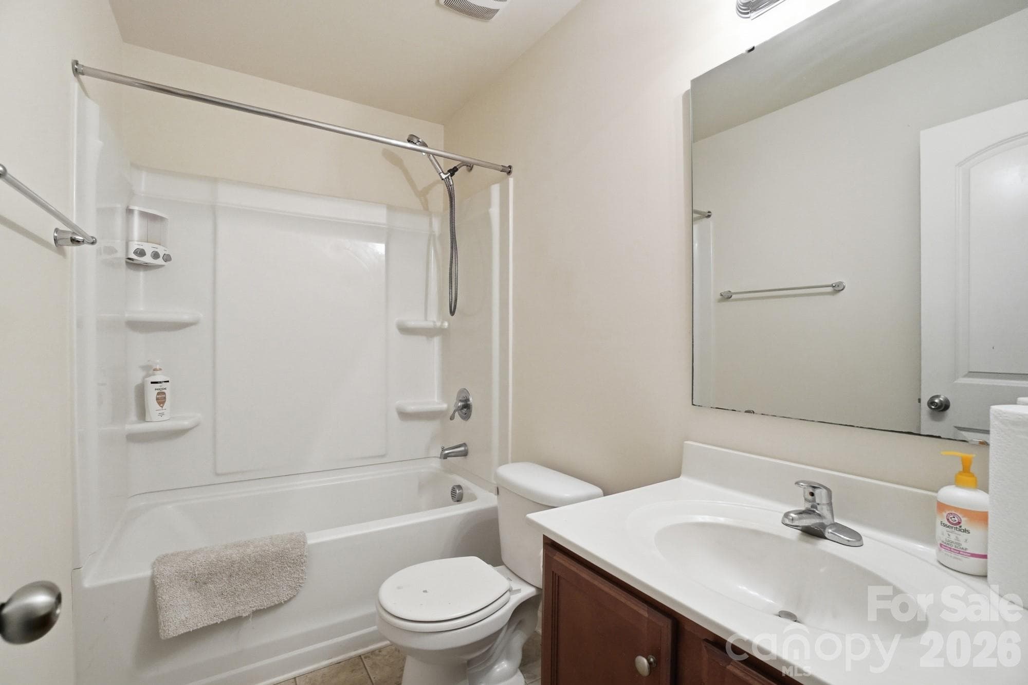 Townhouse at Mount Holly, photo 4 of 21