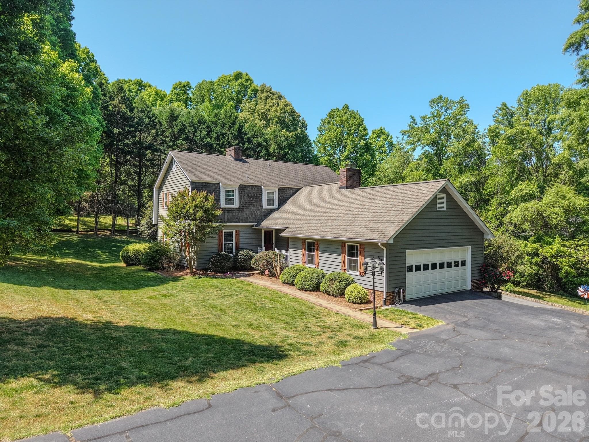 Single Family Residence at 204 Brentwood Drive, Maiden, photo 27 of 31