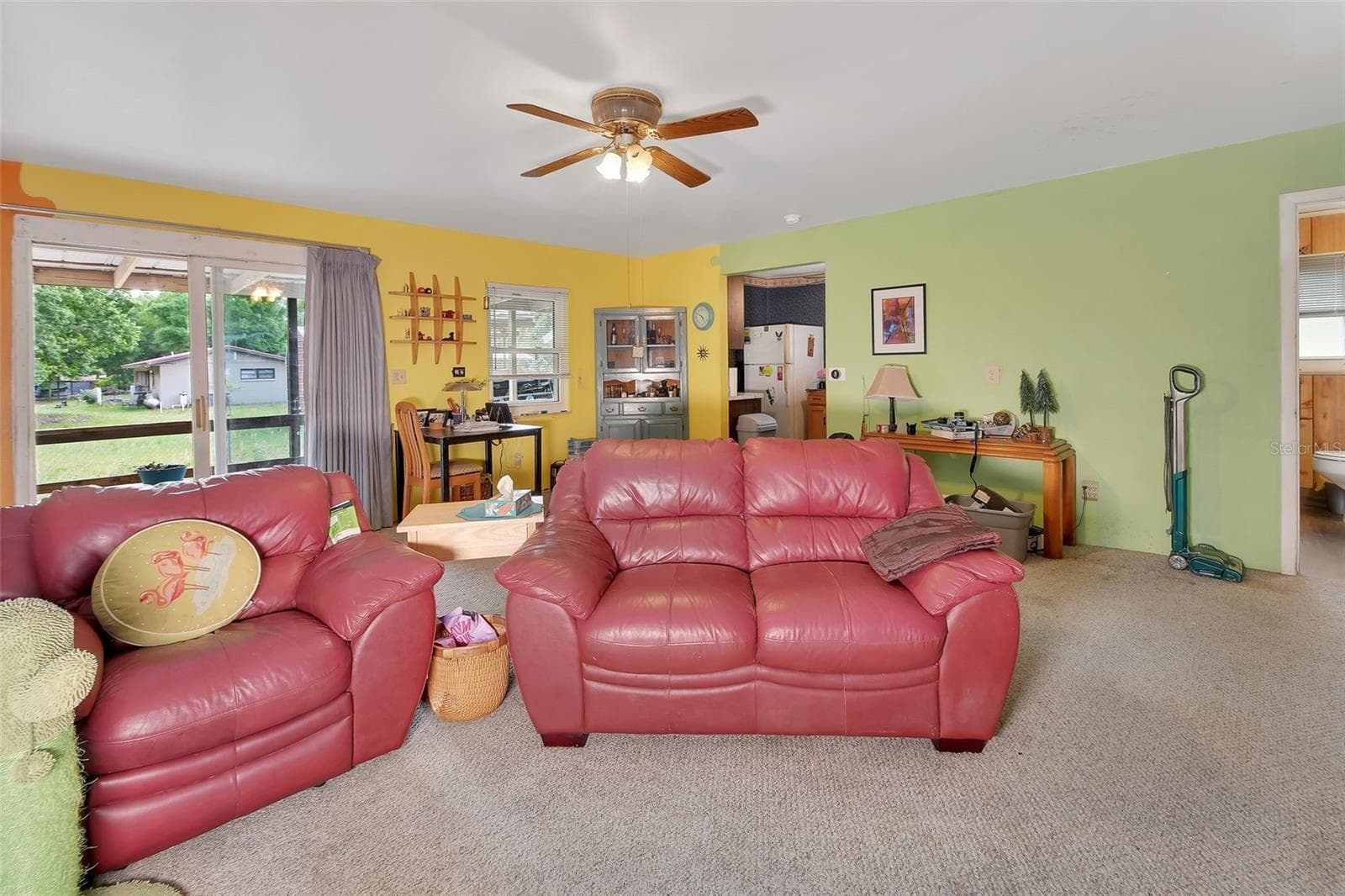 great room - 25801 BLUE LAKES DR, PAISLEY