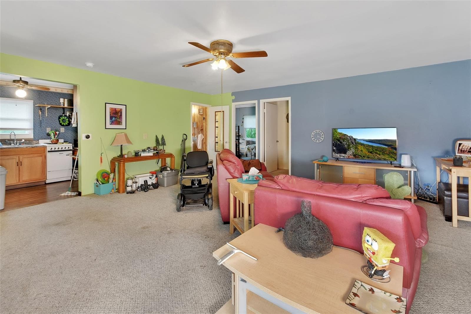 greatroom - 25801 BLUE LAKES DR, PAISLEY