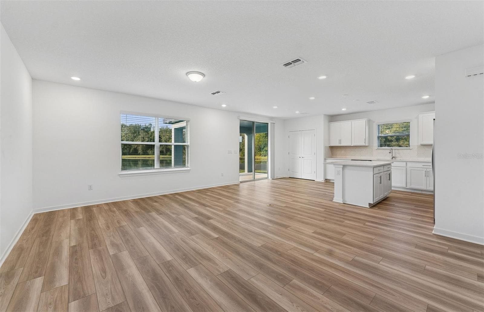 Model Representation - 9748 CRESCENT MOON DR, RIVERVIEW