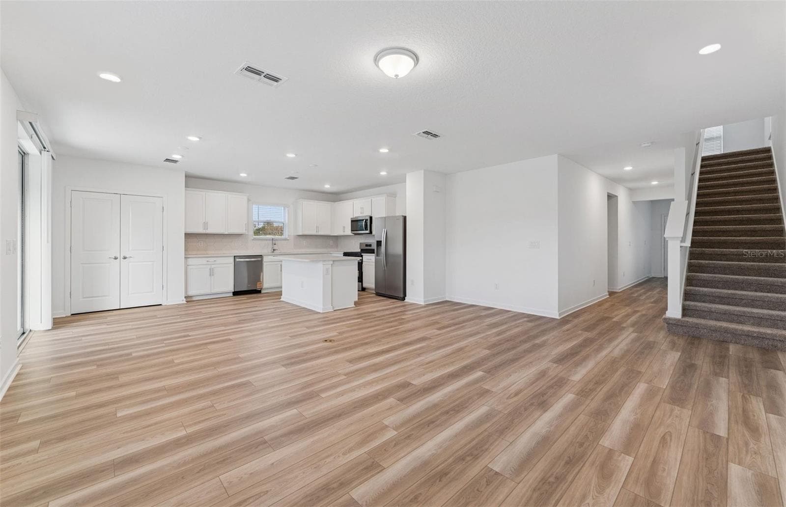 Model Representation - 9748 CRESCENT MOON DR, RIVERVIEW