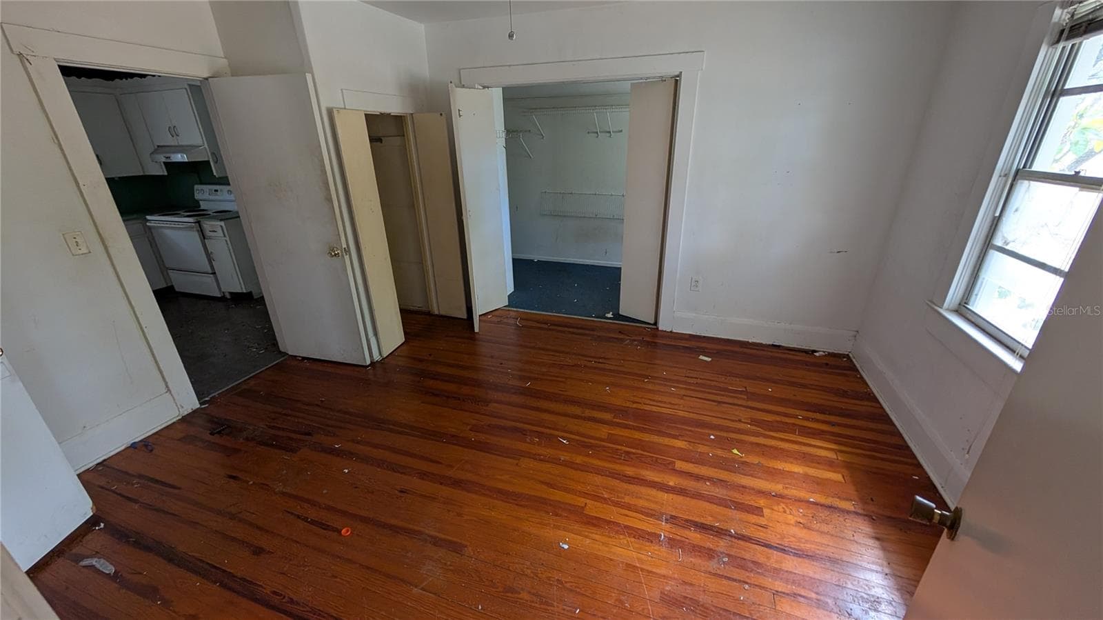 Duplex at 114 S BUNGALOW PARK AVE, TAMPA, photo 14 of 100