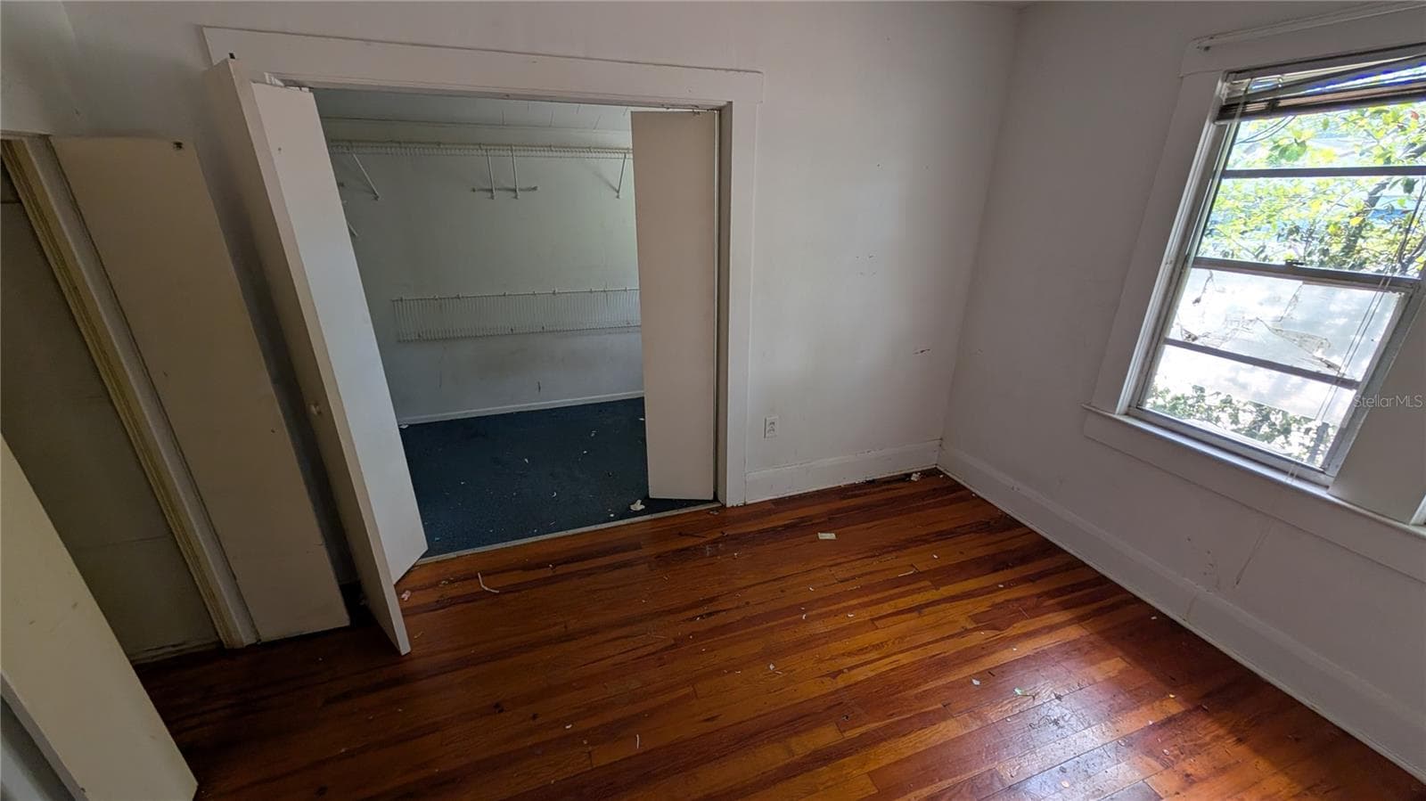 Duplex at 114 S BUNGALOW PARK AVE, TAMPA, photo 16 of 100