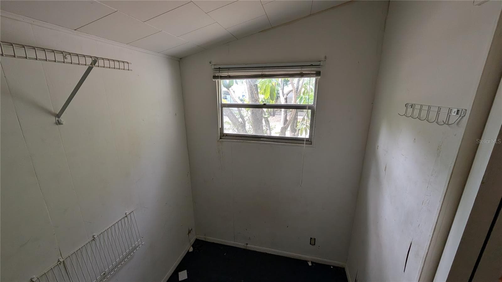 Duplex at 114 S BUNGALOW PARK AVE, TAMPA, photo 19 of 100