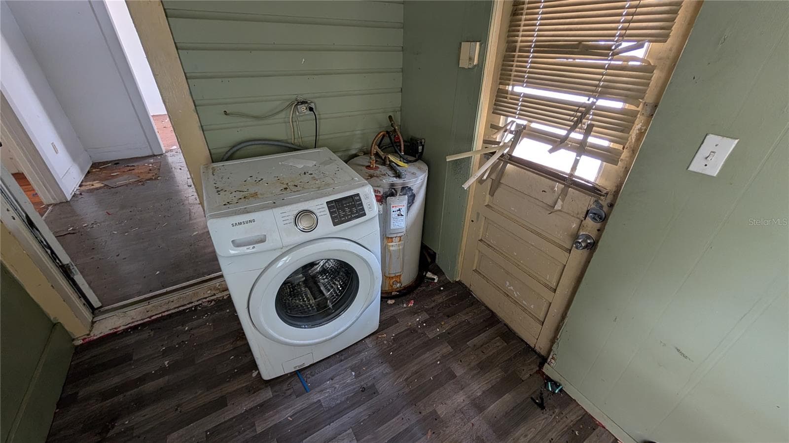 Duplex at 114 S BUNGALOW PARK AVE, TAMPA, photo 27 of 100